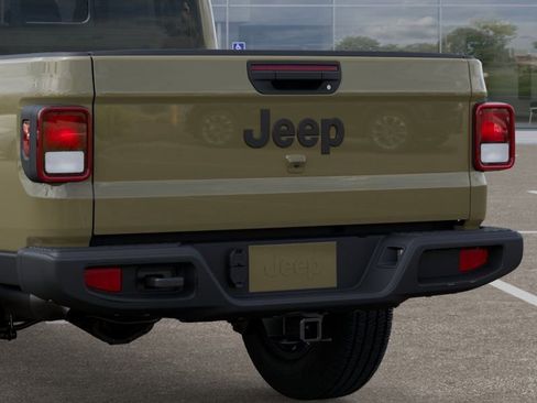 New 2025 Jeep Gladiator Sport w/ Premium Package image 15