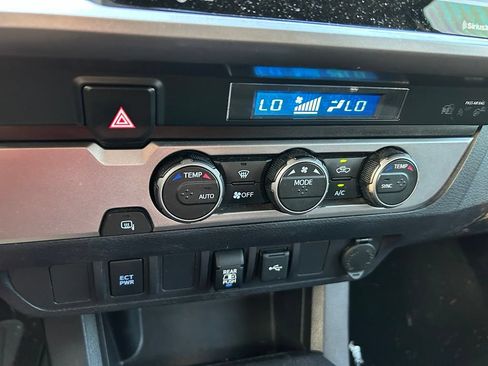 Used 2021 Toyota Tacoma SR5 RWD image 26