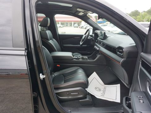 Used 2024 Honda Pilot TrailSport image 20