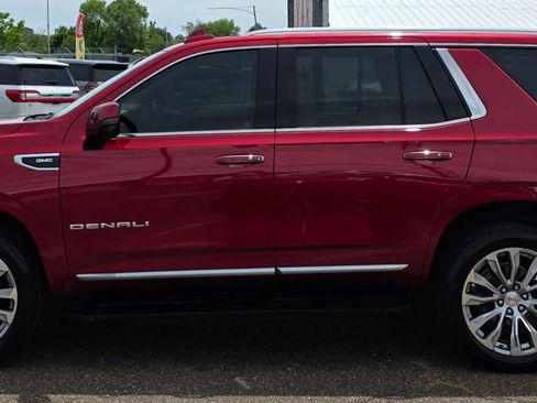 Used 2021 GMC Yukon Denali RWD image 6