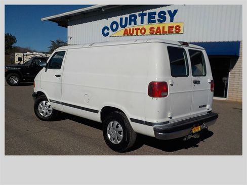 Used 2002 Dodge B1500 image 5