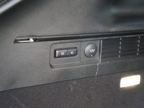 Used 2023 Lincoln Nautilus AWD w/ Premium Package image 8