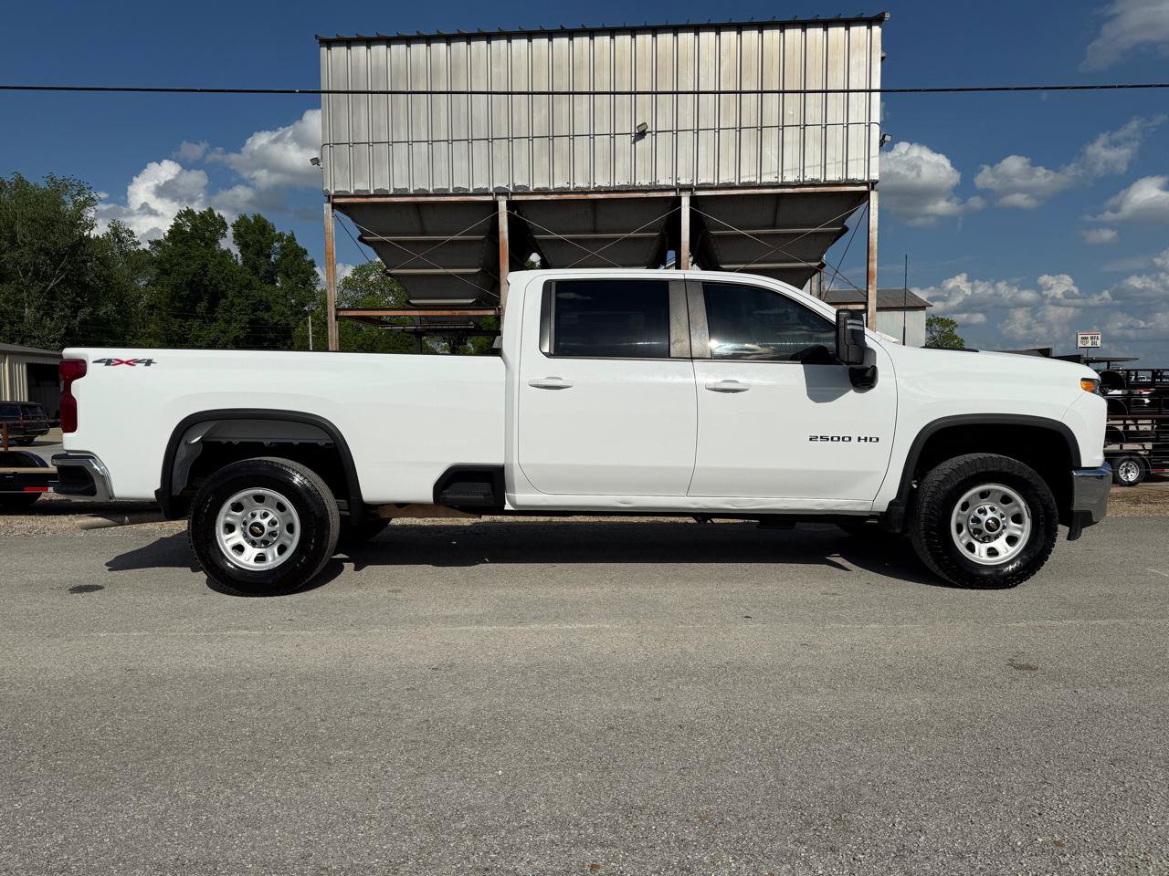 Used 2023 Chevrolet Silverado 2500 LT w/ Snow Plow Prep/Camper Package AWD/4WD image 7