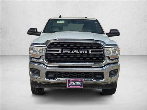 Used 2022 RAM 2500 Big Horn w/ Protection Group AWD/4WD image 2