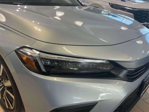 Certified 2023 Honda Civic EX image 5