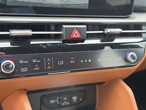 New 2026 Kia Sportage X-Line w/ X-Line Premium Package AWD/4WD image 26