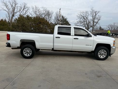 Used 2018 Chevrolet Silverado 2500 W/T w/ WT Fleet Convenience Package image 2