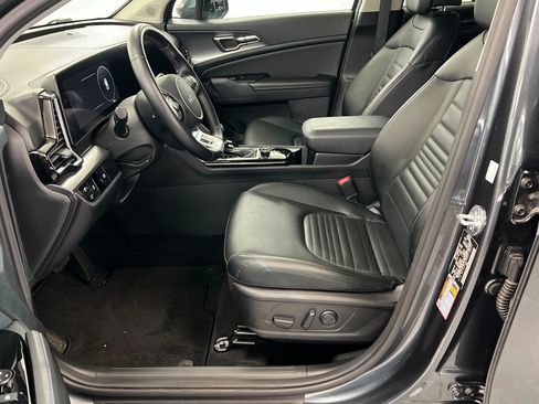 Used 2023 Kia Sportage SX image 18
