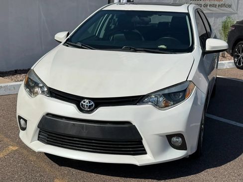 Used 2016 Toyota Corolla LE Premium FWD image 2