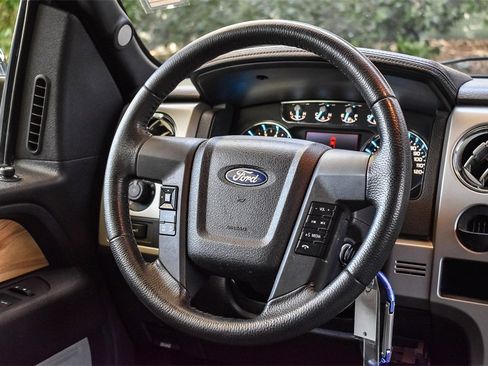 Used 2011 Ford F150 Lariat w/ Lariat Chrome Pkg image 14