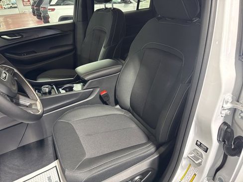 New 2025 Jeep Grand Cherokee Laredo X w/ Luxury Tech Group I image 14