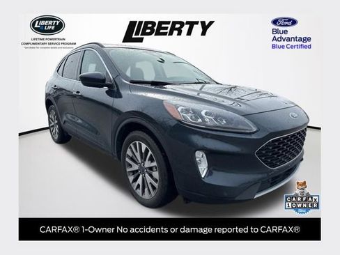 Used 2022 Ford Escape Titanium w/ Class II Trailer Tow Package image 1