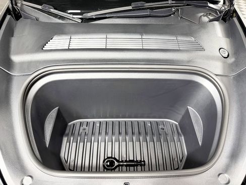 Used 2022 Tesla Model Y Performance AWD/4WD image 22