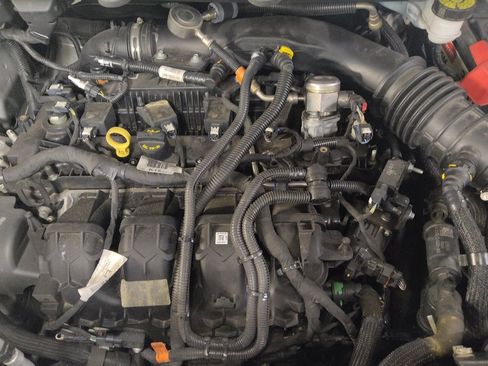 Used 2020 Ford Edge SE FWD image 30