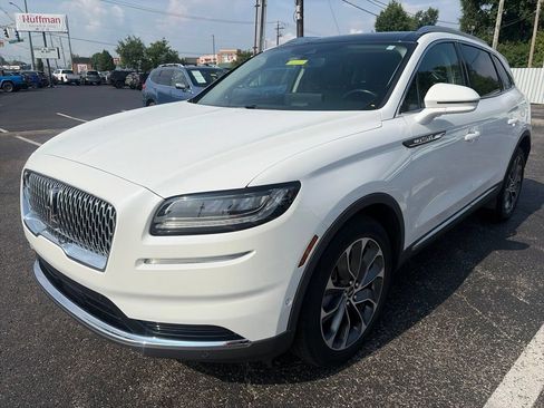 Used 2022 Lincoln Nautilus Reserve w/ Equipment Group 201A AWD/4WD image 3