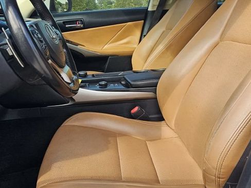 Used 2015 Lexus IS 250 w/ Premium Package RWD image 8