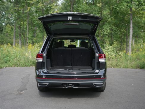 Used 2025 Volkswagen Atlas SEL image 7