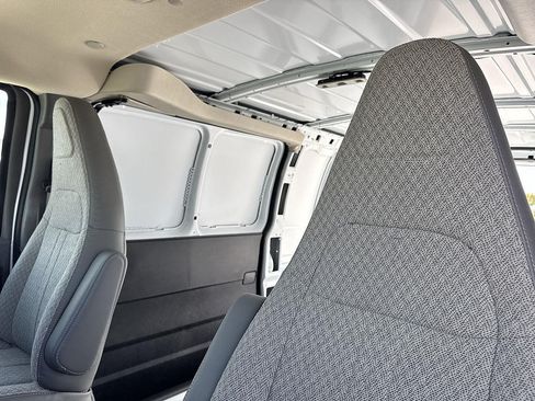 New 2026 GMC Savana 2500 w/ Driver Convenience Package RWD image 19