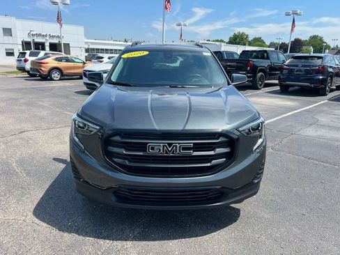 Used 2020 GMC Terrain SLE w/ Driver Convenience Package AWD/4WD image 2