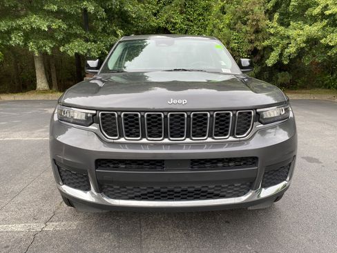 Used 2022 Jeep Grand Cherokee L Laredo w/ Luxury Tech Group I AWD/4WD image 3