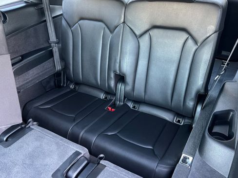 Used 2019 Audi Q7 3.0T Premium Plus w/ Premium Plus Package image 15