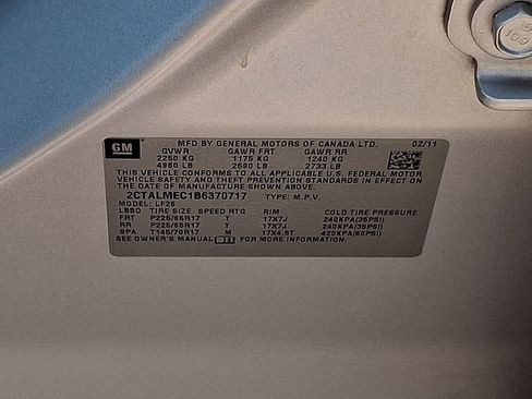 Used 2011 GMC Terrain SLE FWD image 27