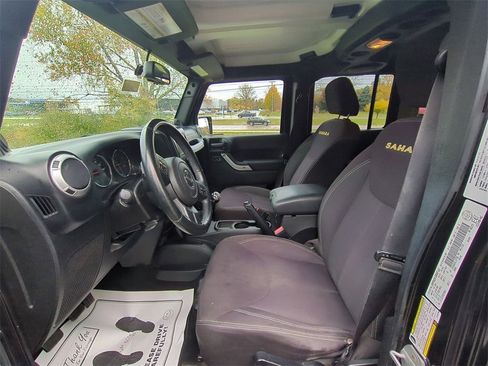 Used 2014 Jeep Wrangler Unlimited Sahara w/ Dual Top Group image 9
