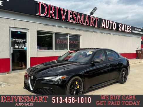 Used 2020 Alfa Romeo Giulia Ti w/ Nero Edizione RWD image 1