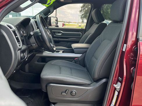 Used 2022 RAM 1500 Big Horn AWD/4WD image 7