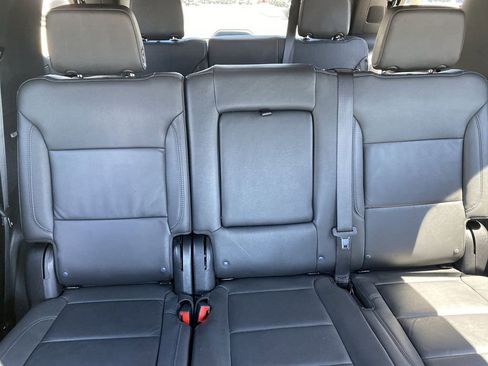 Used 2025 Chevrolet Tahoe LT AWD/4WD image 27
