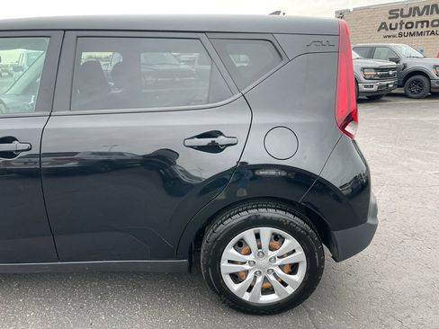Used 2020 Kia Soul LX image 32