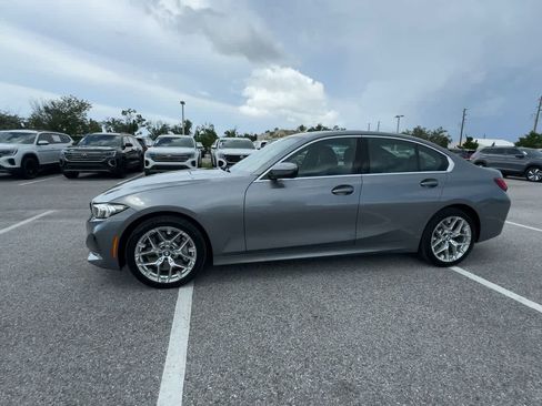 Used 2025 BMW 330i xDrive Sedan AWD/4WD image 4