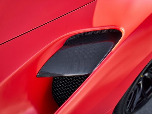 Used 2019 Ferrari 488 Spider Base image 9