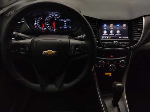 Used 2021 Chevrolet Trax LS w/ Tint and Cruise Package FWD image 22