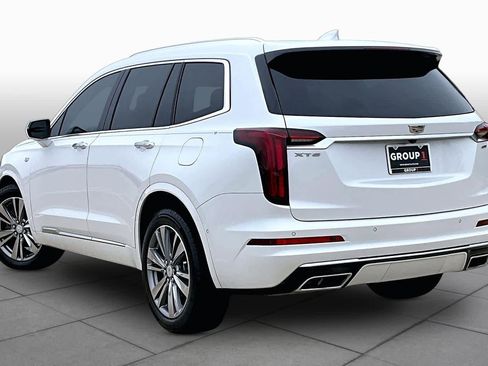Used 2022 Cadillac XT6 Premium Luxury w/ Technology Package FWD image 12