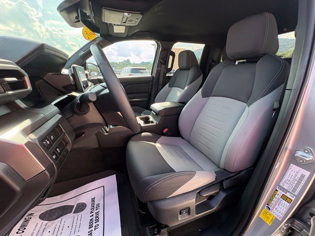 Used 2025 Toyota Tacoma TRD Sport AWD/4WD image 26