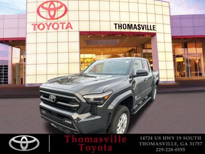 New 2024 Toyota Tacoma SR5