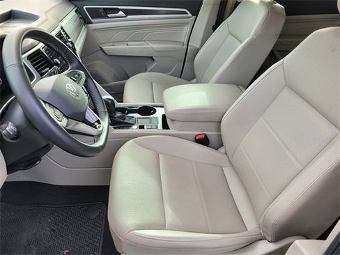 Used 2022 Volkswagen Atlas SE image 17