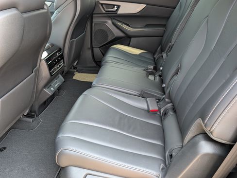 Certified 2023 Acura MDX w/ Technology Package FWD image 11