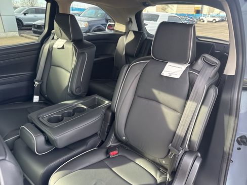 New 2026 Honda Odyssey Touring image 28
