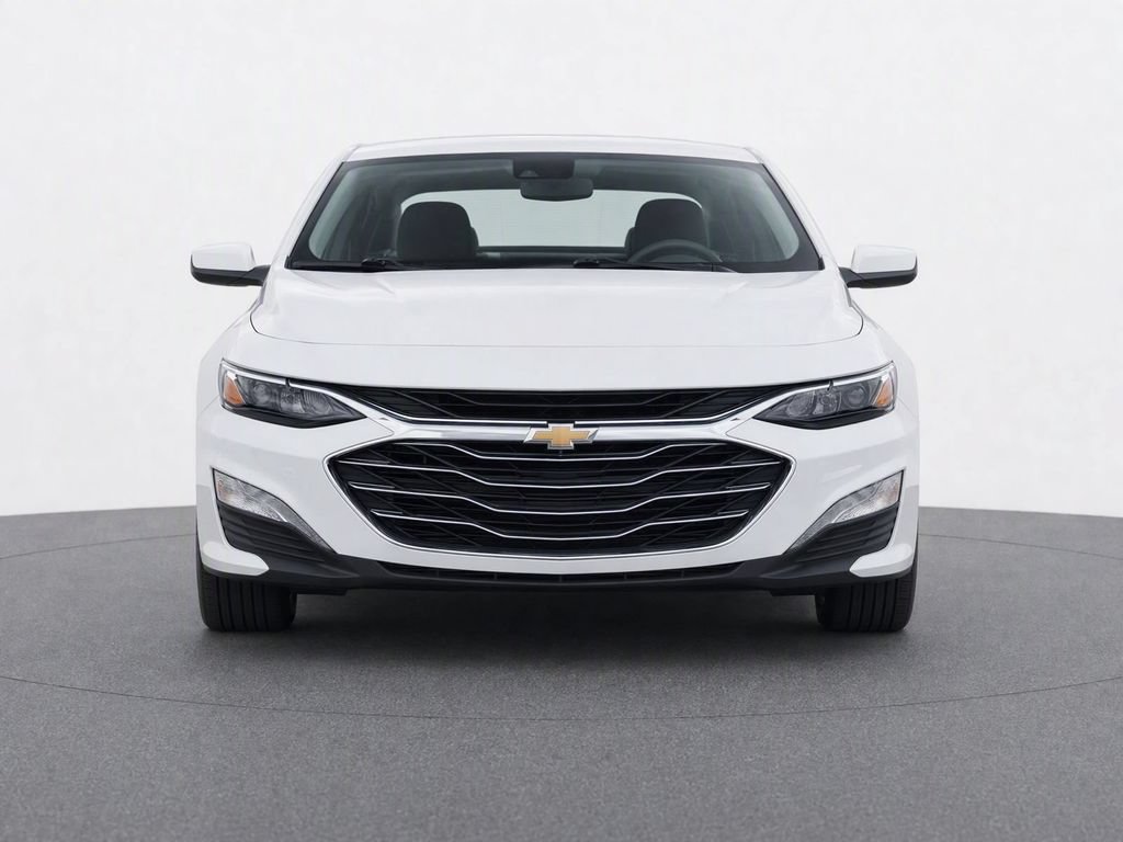 Used 2024 Chevrolet Malibu LT FWD image 2