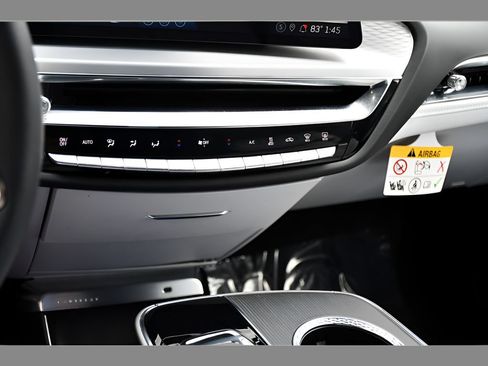 Certified 2024 Cadillac Lyriq Sport AWD/4WD image 32