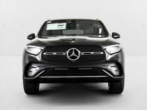 New 2025 Mercedes-Benz GLC 350e 4MATIC image 2