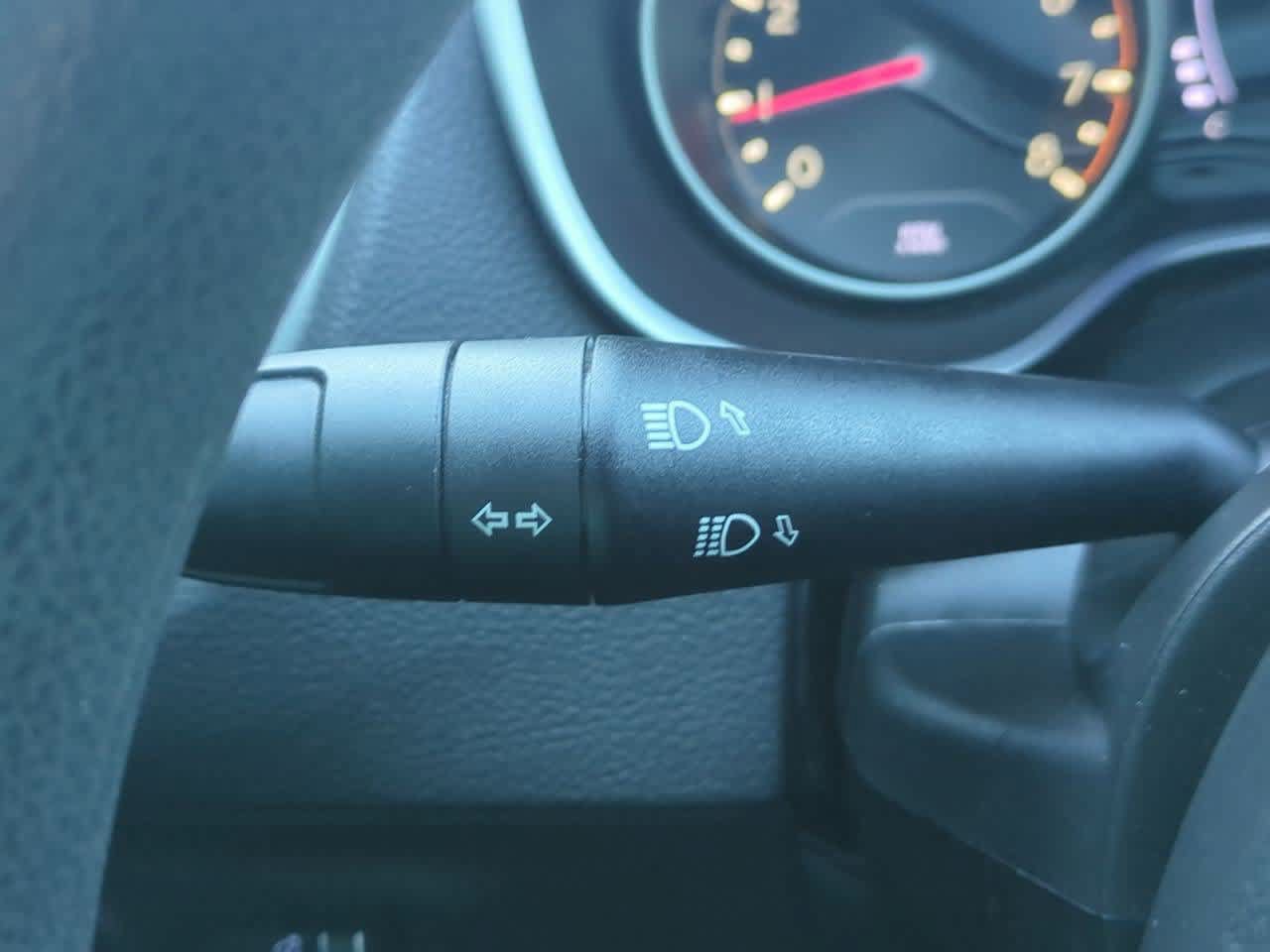 Used 2018 Jeep Compass Sport FWD image 25