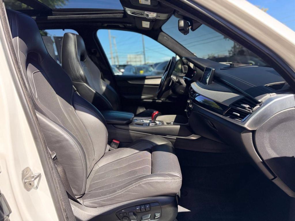 Used 2017 BMW X5 M AWD/4WD image 28