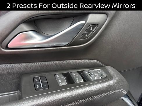 Used 2022 GMC Yukon Denali AWD/4WD image 29