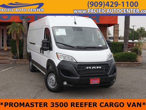 Used 2025 RAM ProMaster 3500 w/ Convenience Group FWD image 1