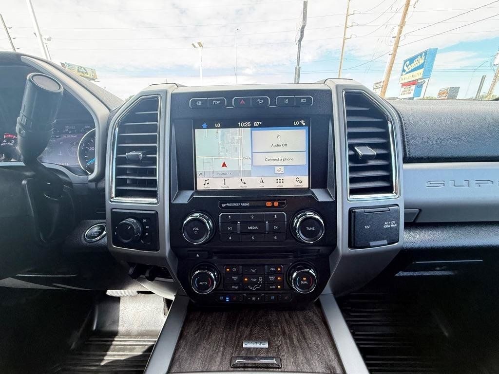 Used 2018 Ford F250 Lariat w/ Lariat Ultimate Package AWD/4WD image 25