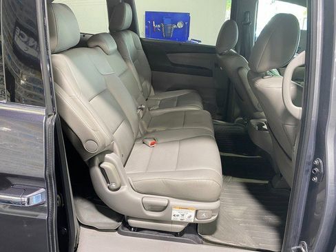 Used 2014 Honda Odyssey Touring image 19