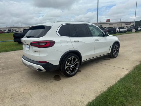Used 2022 BMW X5 sDrive40i w/ Premium Package RWD image 8